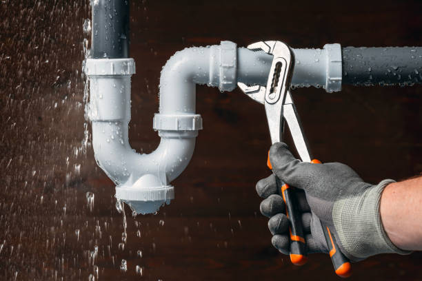 Professional Leak Detection technician working in Dayton, TX